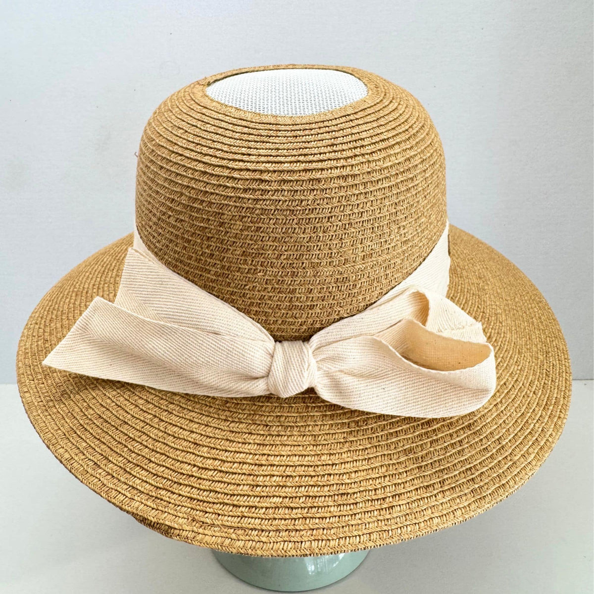 theπ‘πππ£π§hatβ’ -Natural Twill Bow
