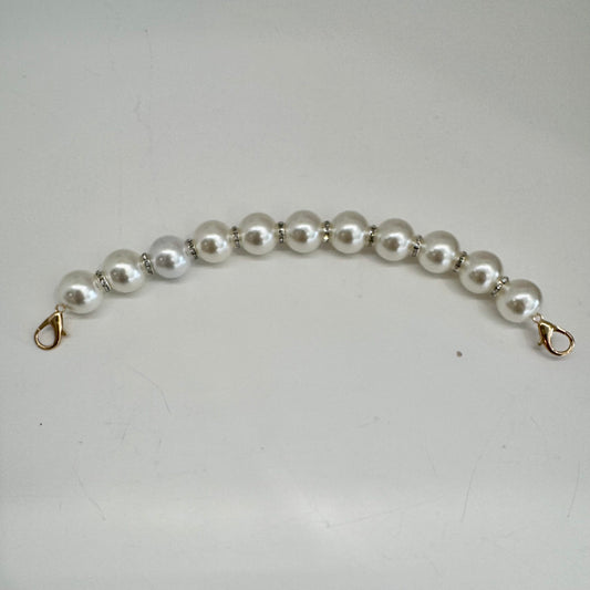 Charming Beads- Pearl/Rhinestone/Gold Clasp